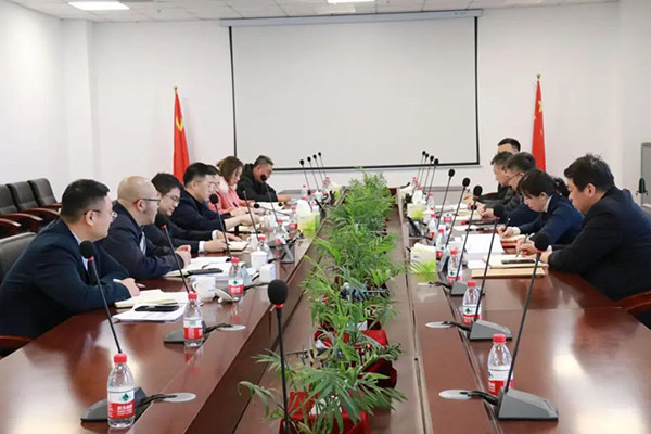 校企聯(lián)動 共促發(fā)展｜沈陽航空產(chǎn)業(yè)集團(tuán)與沈陽職業(yè)技術(shù)學(xué)院開展合作交流