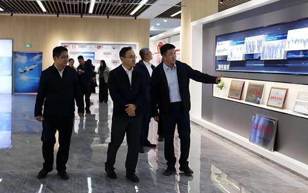 中國鋼研黨委副書記、總經(jīng)理高宏斌一行 到航產(chǎn)集團調(diào)研